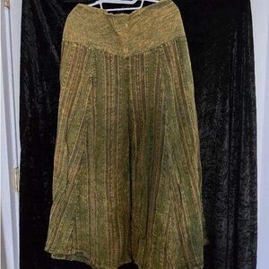 Chic Green and Gold Skirt